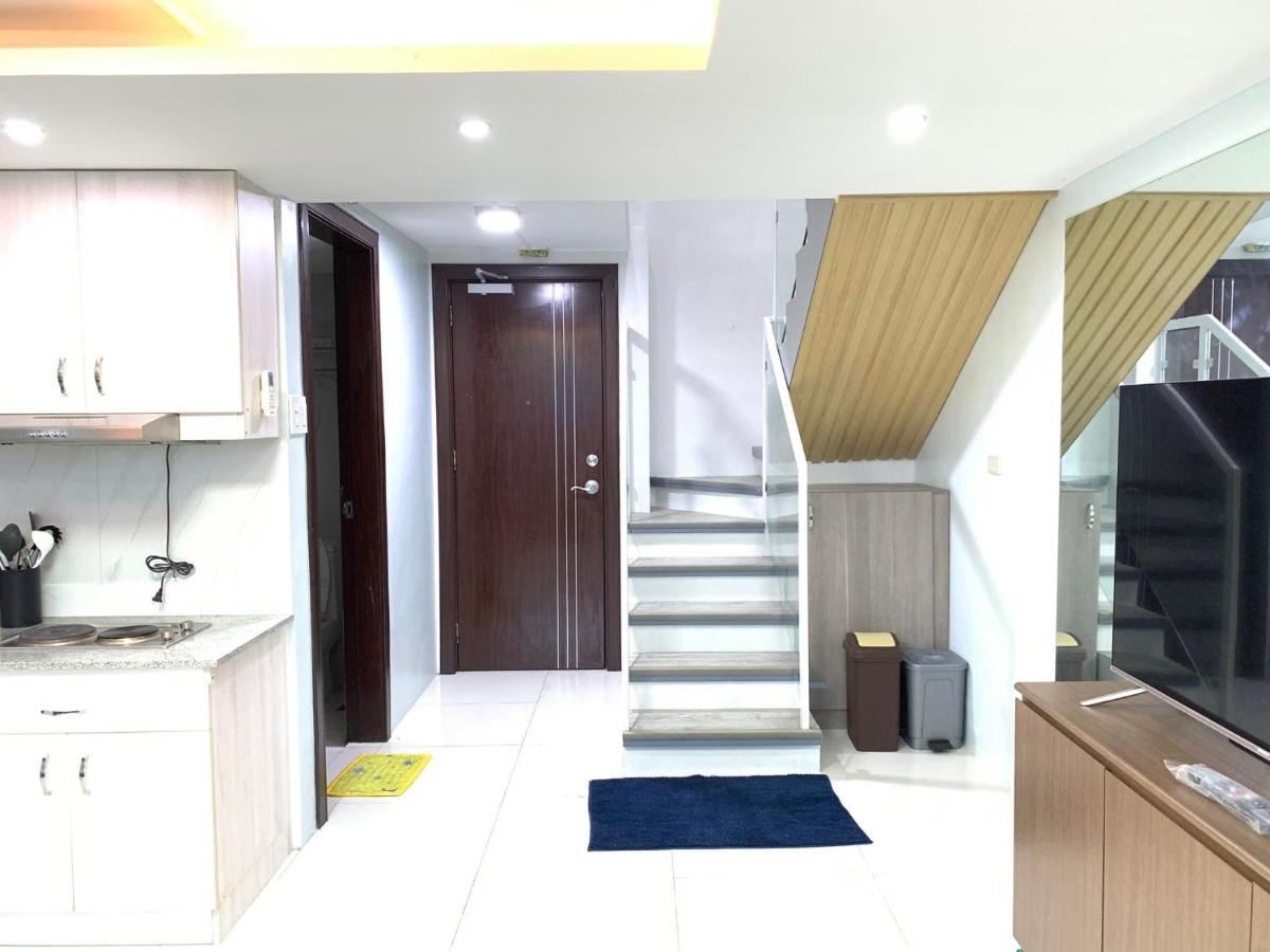 2 Bedroom Condo Unit With City And Mountain View Cebu Extérieur photo
