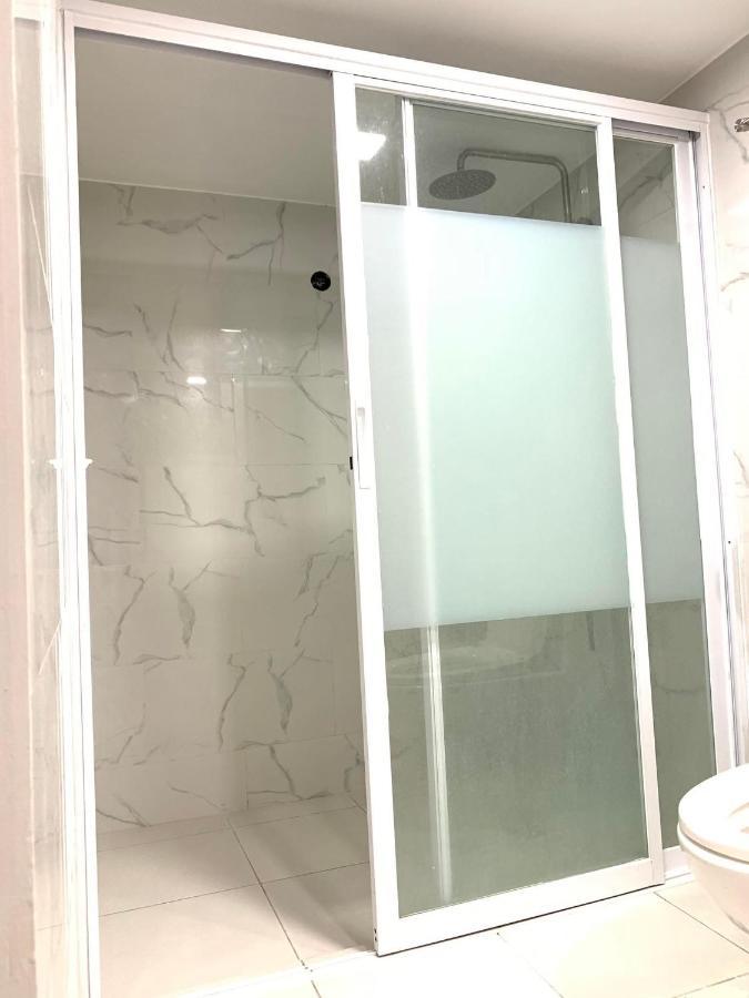 2 Bedroom Condo Unit With City And Mountain View Cebu Extérieur photo