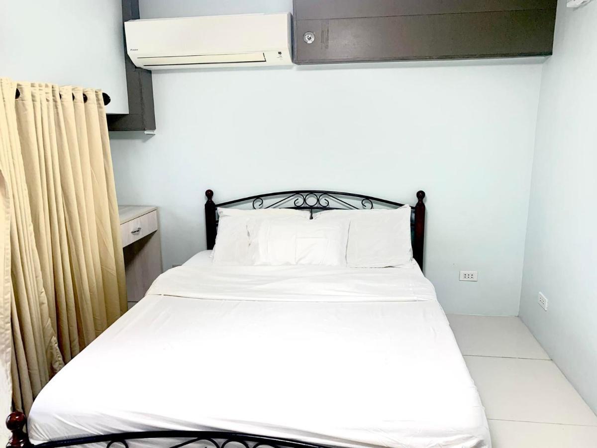 2 Bedroom Condo Unit With City And Mountain View Cebu Extérieur photo