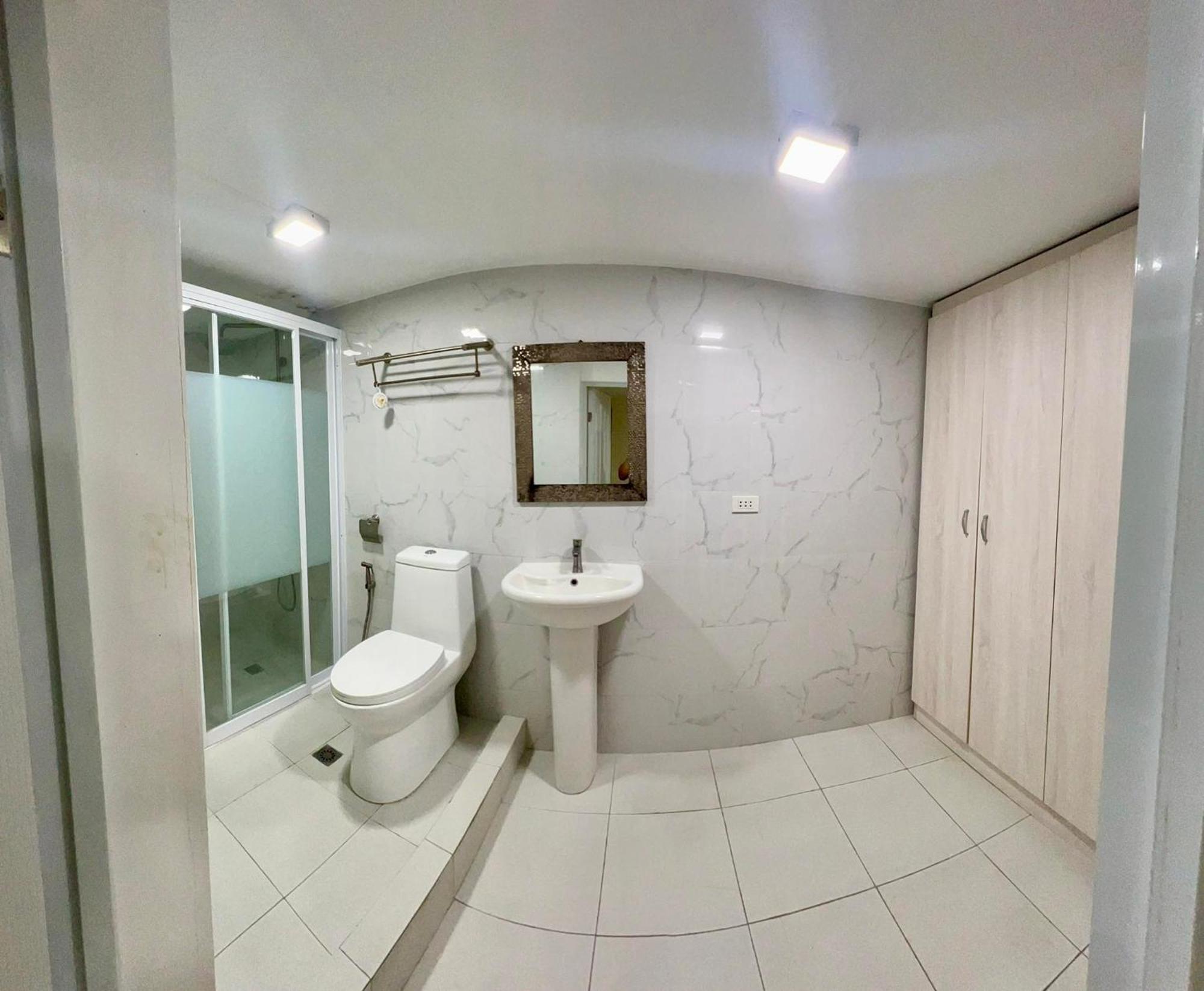2 Bedroom Condo Unit With City And Mountain View Cebu Extérieur photo