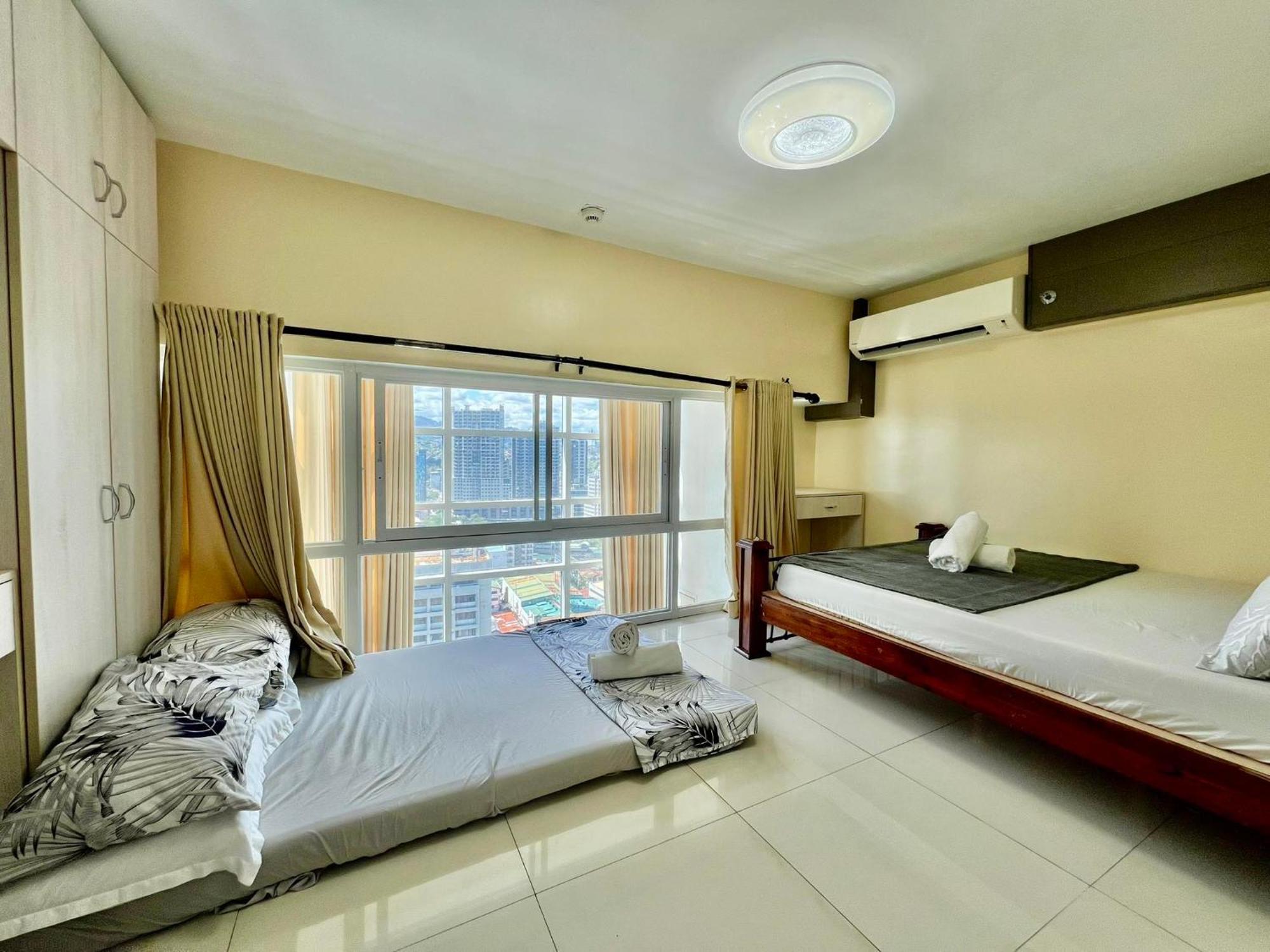 2 Bedroom Condo Unit With City And Mountain View Cebu Extérieur photo